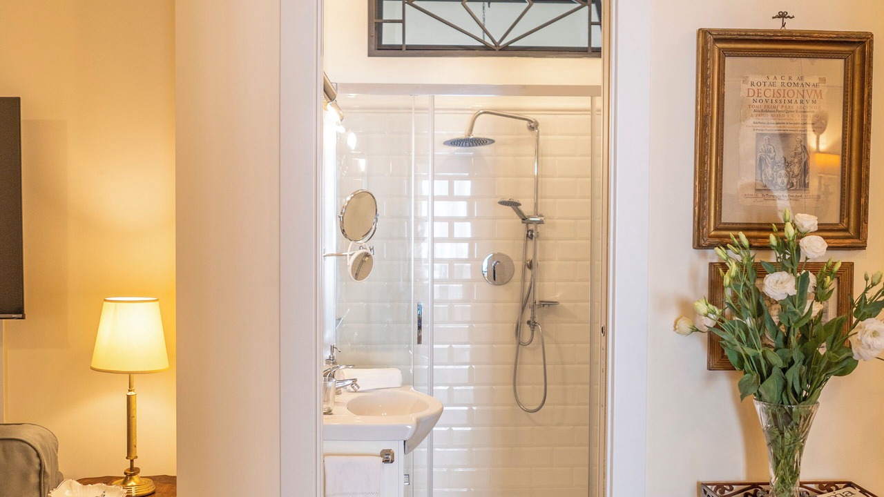 Photo of Bathroom in Esquilino