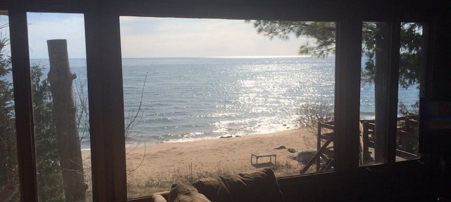 Cottage on the beach in Harbor Springs