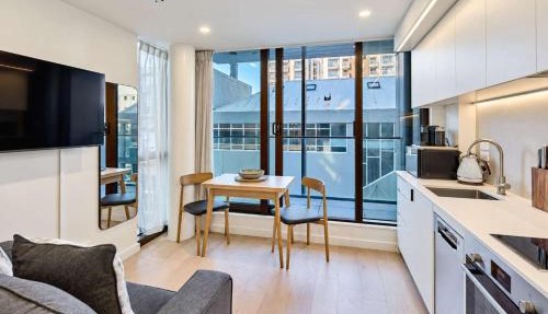 Wellington City Stay - 1BR with Pool & Gym in Wellington